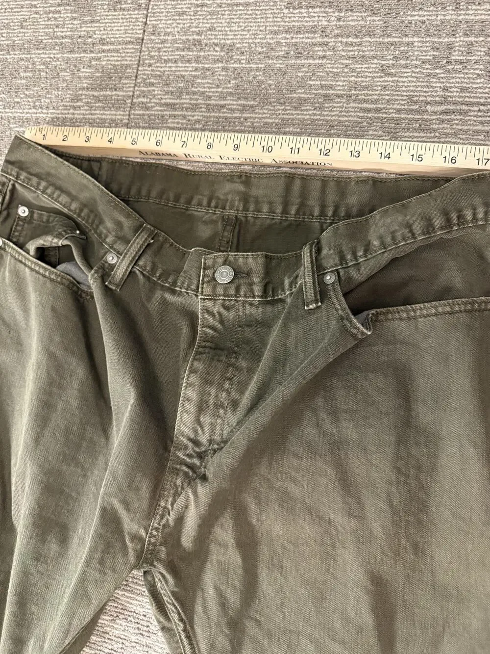 Levi's Jeans Mens 40x31 Green Straight Leg Solid Zip Fly Casual Classic Pants